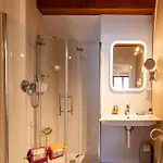 Il Laghello Wood House Farm stay