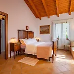 Il Laghello Wood House * Framura