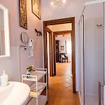 Il Laghello Wood House