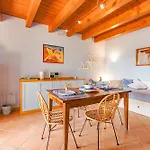 Il Laghello Wood House *