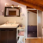 Il Laghello Wood House * Framura