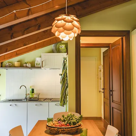 Il Laghello Wood House *