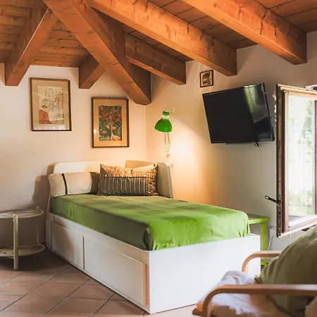 Il Laghello Wood House * Framura