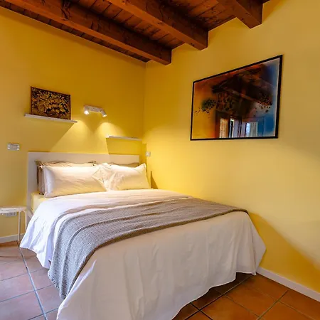Il Laghello Wood House Фрамура