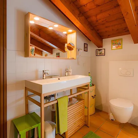 Çiftlik konaklama Il Laghello Wood House