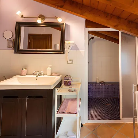 Il Laghello Wood House * Framura