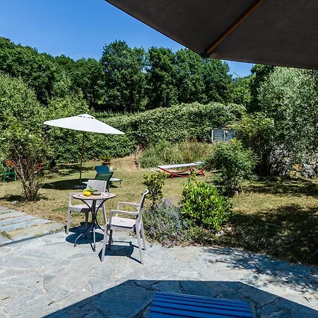 Il Laghello Wood House Çiftlik konaklama *