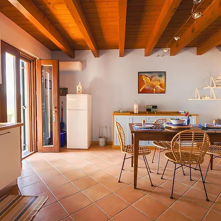 Il Laghello Wood House Çiftlik konaklama