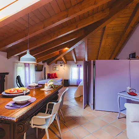 Il Laghello Wood House Çiftlik konaklama *