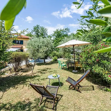 Il Laghello Wood House Фрамура