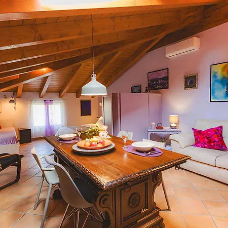 Il Laghello Wood House Фермерский дом
