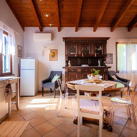 Il Laghello Wood House Фермерский дом Фрамура