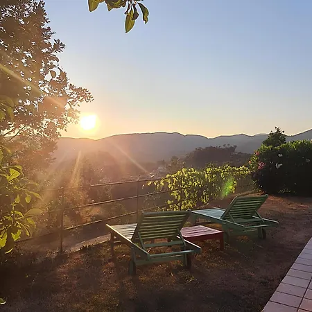 Il Laghello Wood House *