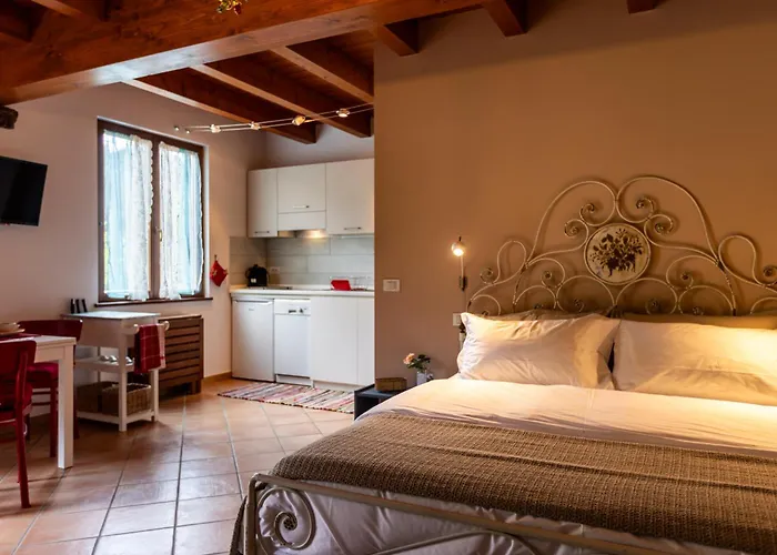 Κατάλυμα σε φάρμα Il Laghello Wood House Framura