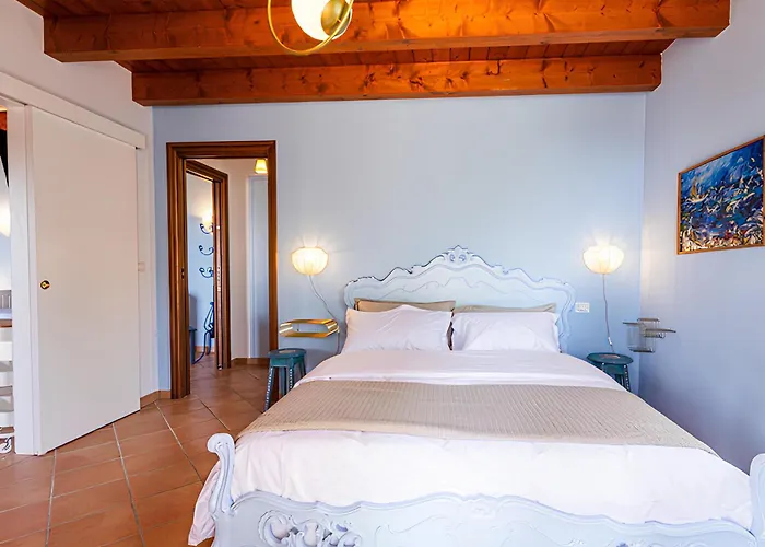 Il Laghello Wood House Framura