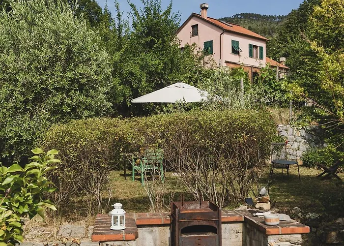 Il Laghello Wood House * Framura