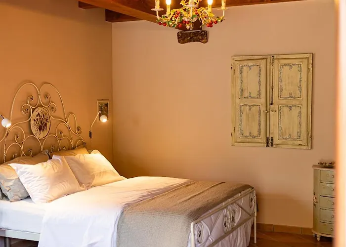 Il Laghello Wood House Κατάλυμα σε φάρμα *