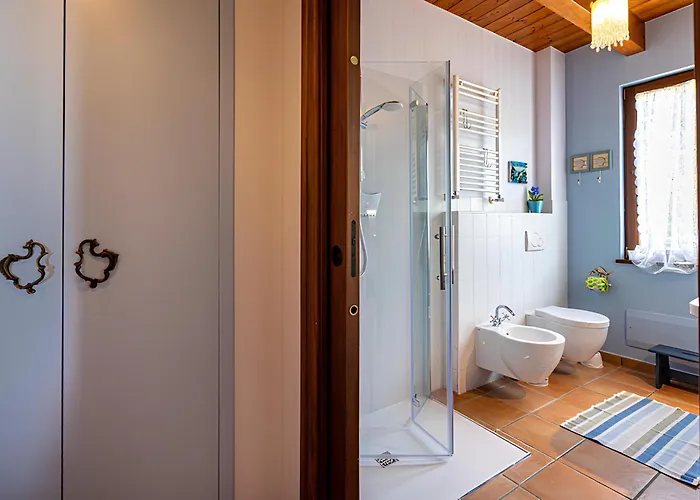 Il Laghello Wood House Framura