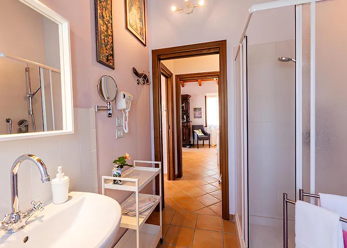 Il Laghello Wood House