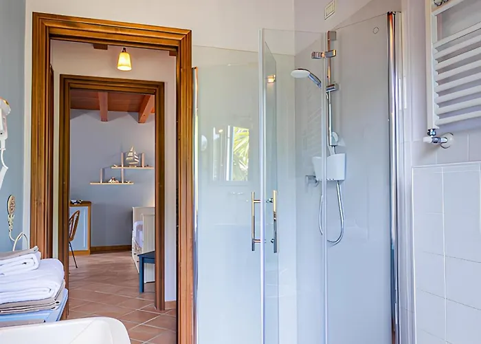 Il Laghello Wood House Κατάλυμα σε φάρμα *