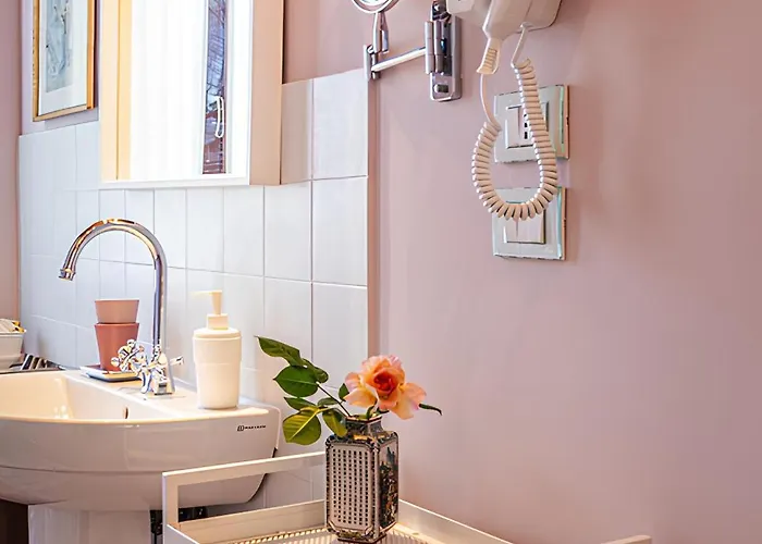 Feriegård Il Laghello Wood House Framura