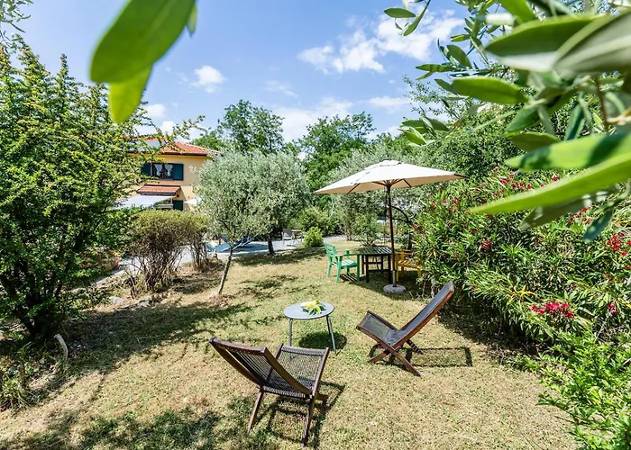 Il Laghello Wood House Framura