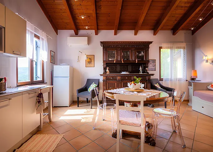 Il Laghello Wood House Feriegård Framura