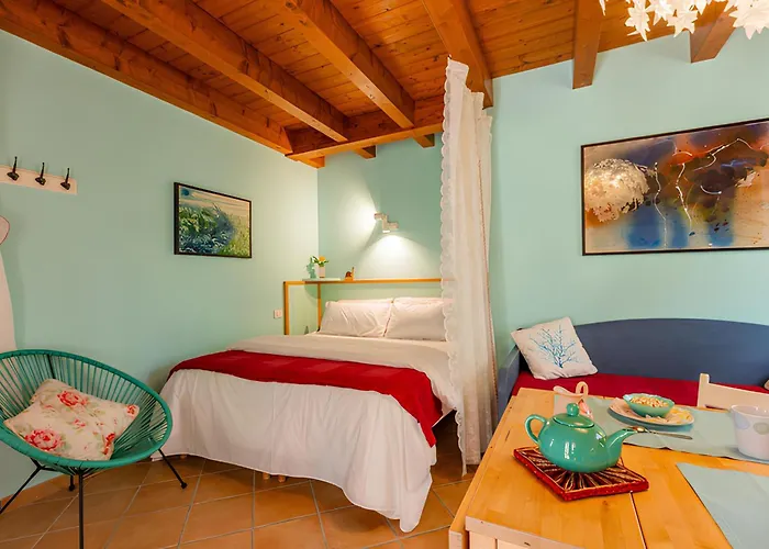 Κατάλυμα σε φάρμα Il Laghello Wood House Framura